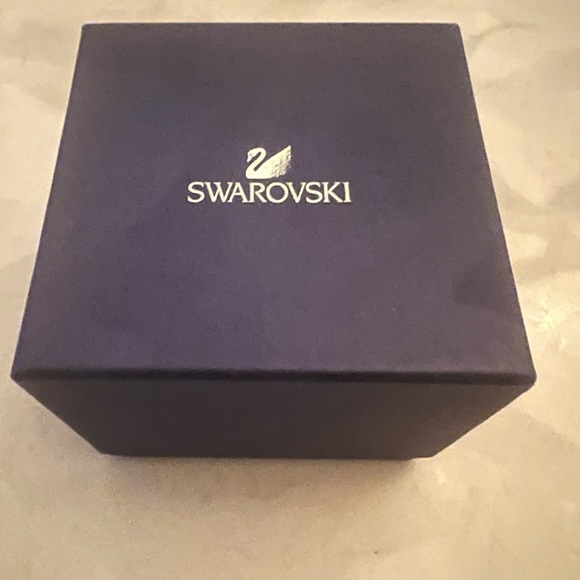 Swarovski Octea Watch - Picture 5 of 7